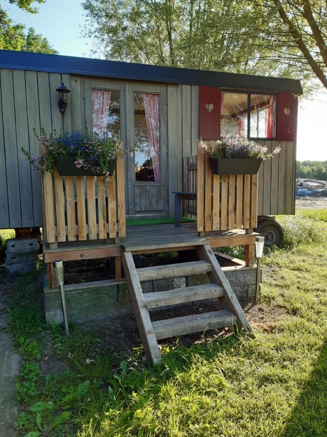 Pipowagen 'klein Hoonhorst' Appartement Putten Buitenkant foto