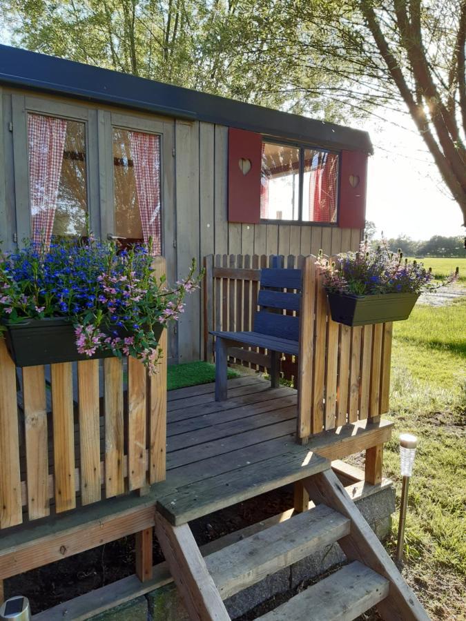 Pipowagen 'klein Hoonhorst' Appartement Putten Buitenkant foto